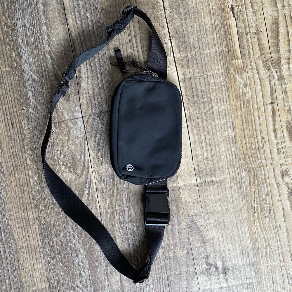 Lululemon Belt Bag